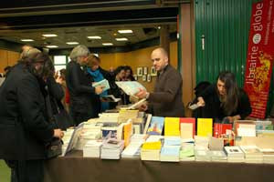 Le Salon du Livre russe. Plus de 50 participants ont été présents. Des tables rondes et des rencontres avec des auteurs ont eu lieu lors de ce salon.